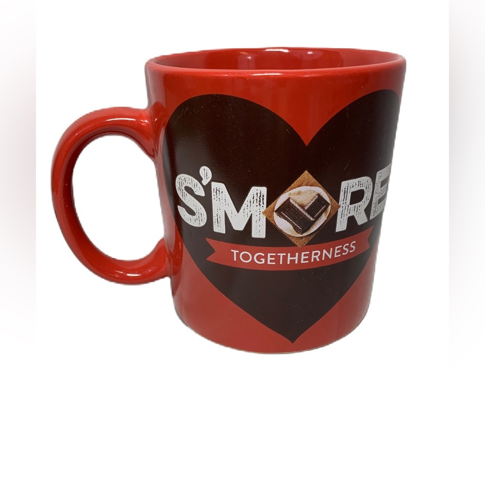 GALERIE The Hershey's Trademark Red HUG & KISS SMORE Ceramic Coffee Mug pre-own.